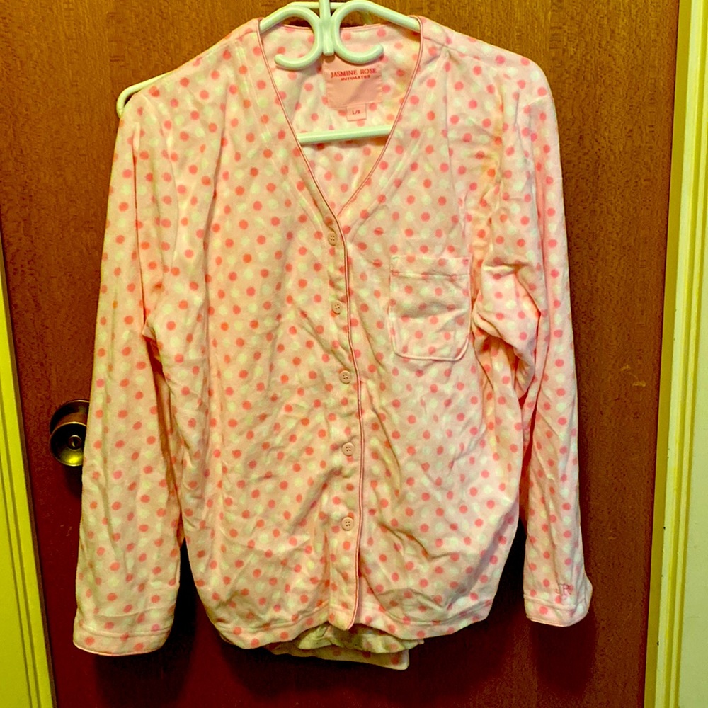 I am selling pajamas.